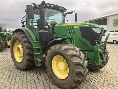 John Deere 6215R