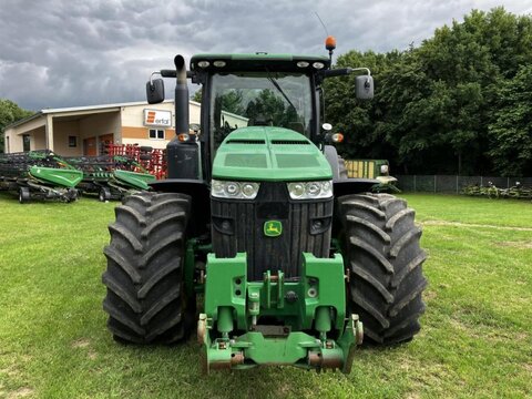 John Deere 8285R 3