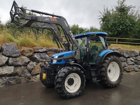 New Holland TS 100