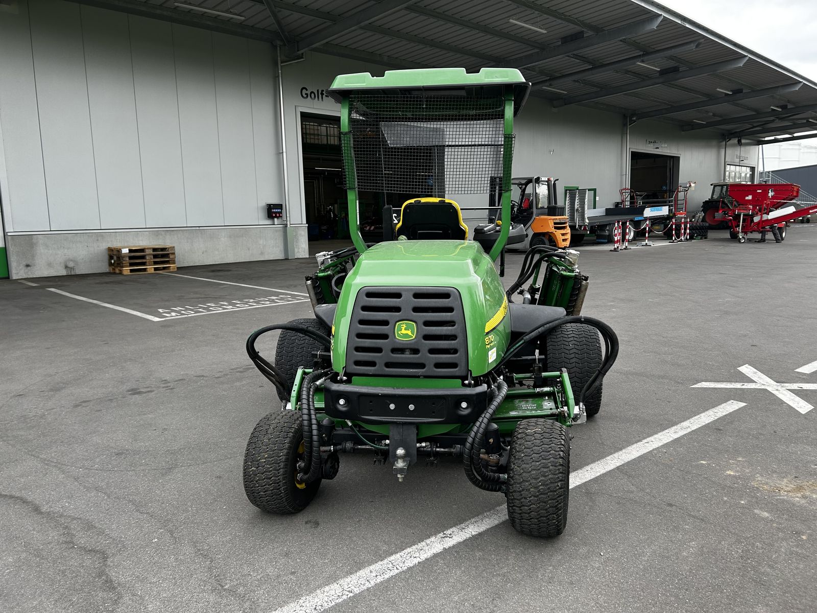 John Deere Fairwaymäher 3