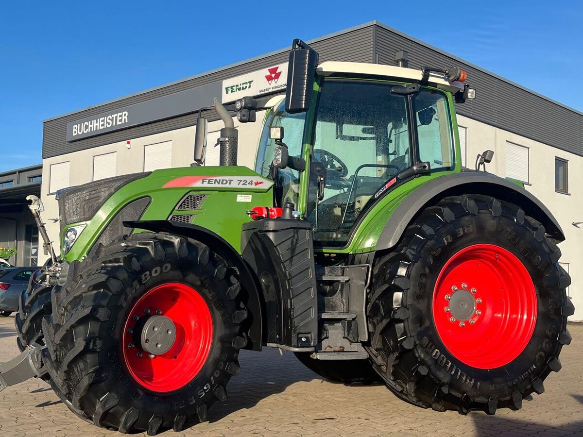 Fendt 724 Vario S4 ProfiPlus 1