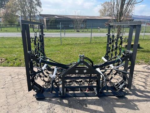 Sonstige Wiesenschleppe