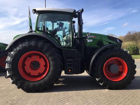 <strong>Fendt 930</strong><br />