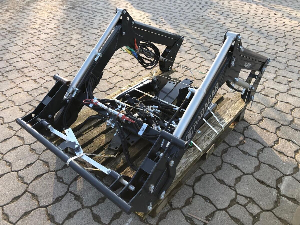 PADAGAS FL200P Frontlader 1