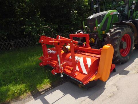 Dücker    UM 27 für Front- und Heckanbau