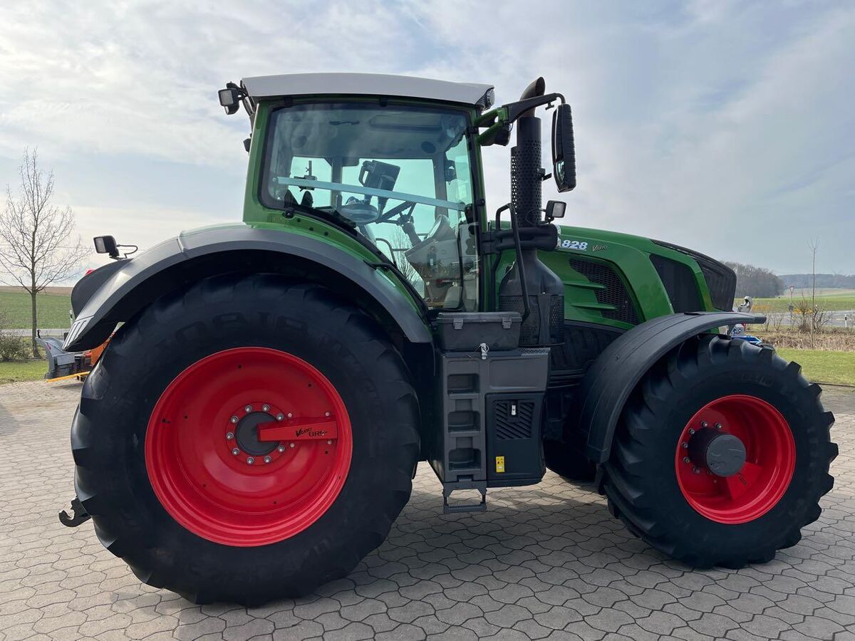 Fendt 828 S4 ProfiPlus 2