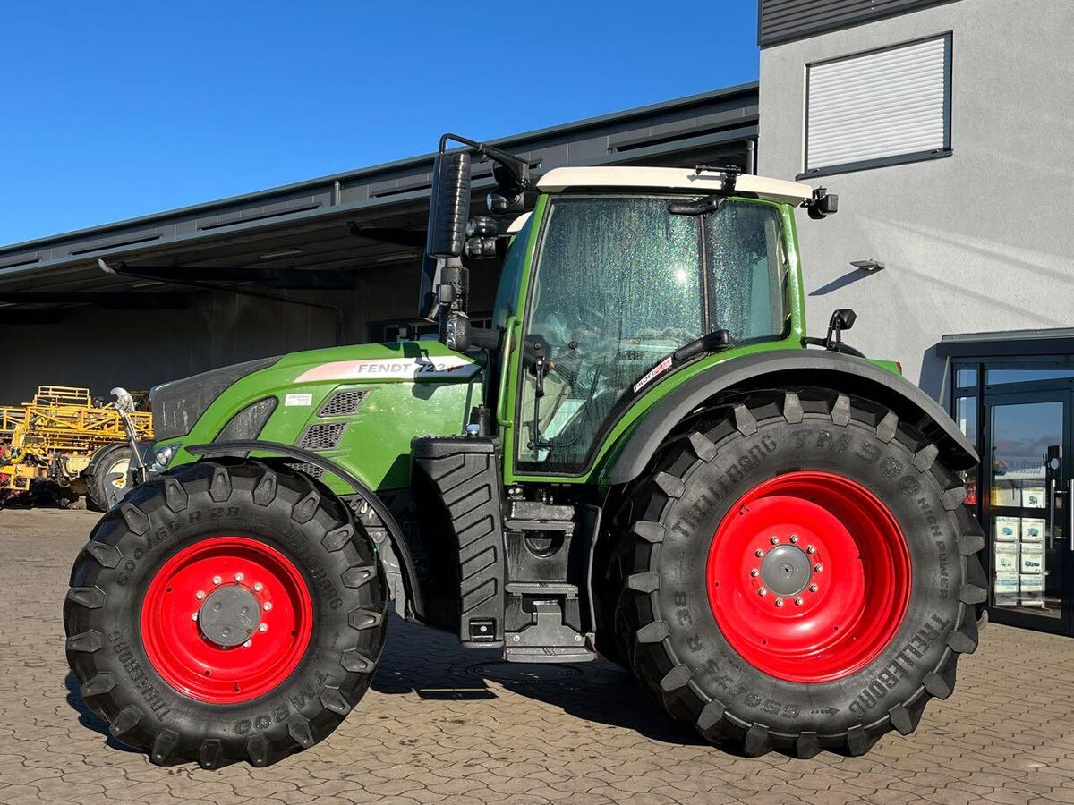 Fendt 722 Vario S4 ProfiPlus 1