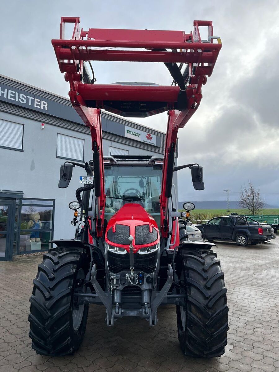 Massey Ferguson 5S. 125 Dyna-6 3