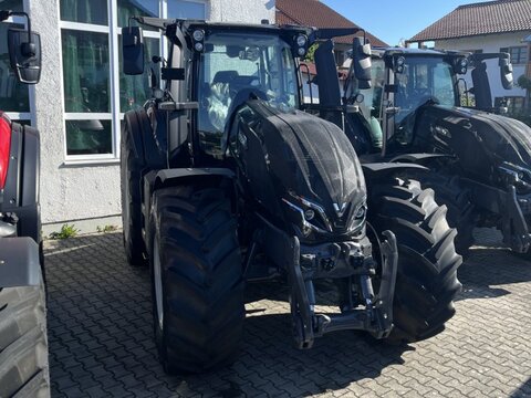 Valtra Q245 2