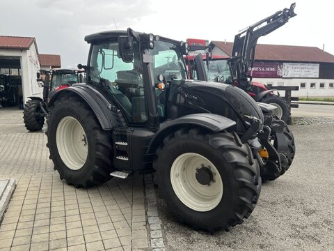 Valtra N175 Versu 3