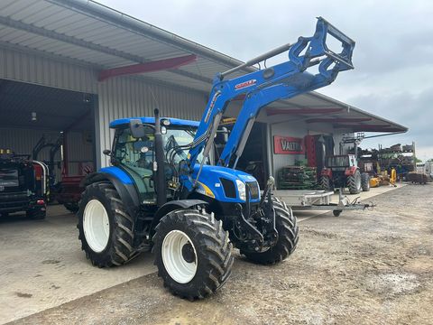 New Holland T6060 Elite Schlepper mit Stoll Fron