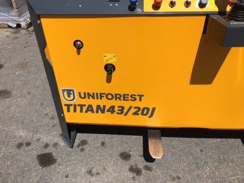 Uniforest Titanium43/20 J CD