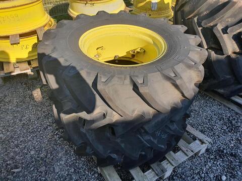 Pirelli 380/70R20 x2