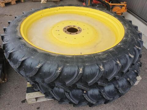 Kleber 270/95R48 x2