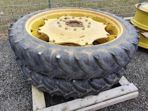 Kleber 270/95R48 x2