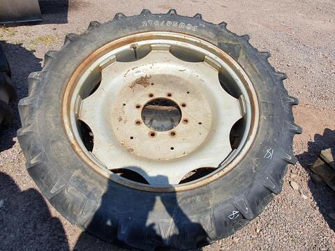 Kleber 270/95R36 x2
