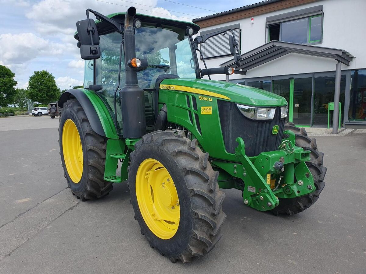 John Deere 5090M 32V/16R PowrReverserT Hi-Lo Garantie 1