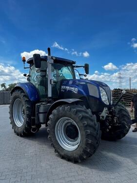 New Holland T7.200