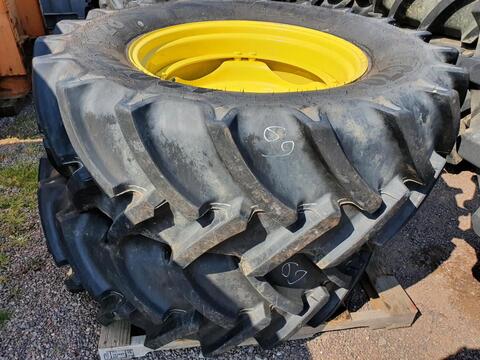 Mitas 420/70R28 x2
