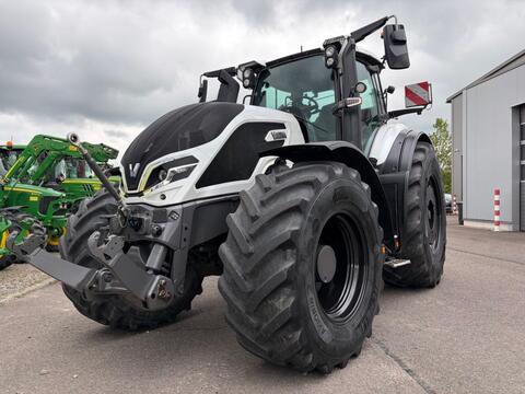 Valtra Q305