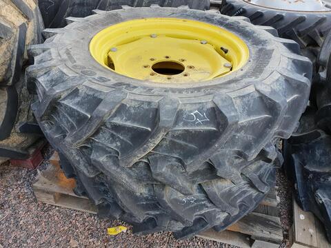 Trelleborg 320/85R24 x2