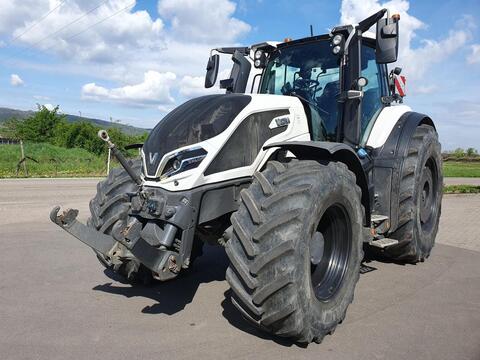 Valtra Q305