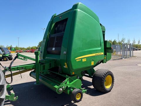 John Deere 864