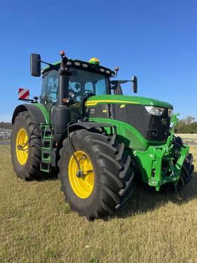 John Deere 6R 250
