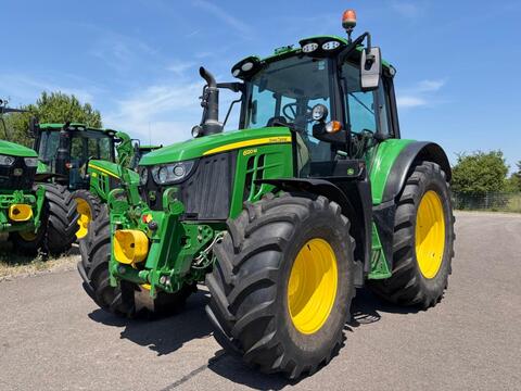 John Deere 6120M AP