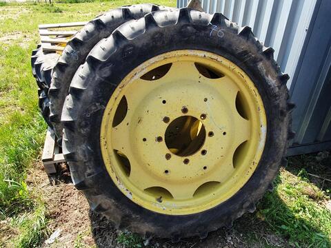 Kleber 270/95R32 x2