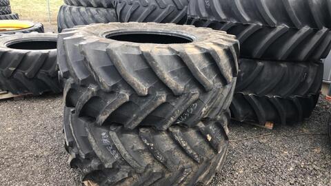 Sonstige 600/70R30 x2