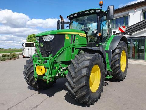 John Deere 6R 215