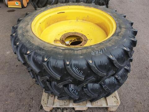 Kleber 270/95R32 x2