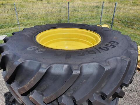 Mitas 650/85R38 x2