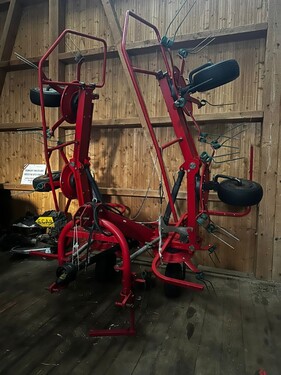 Kverneland 8640