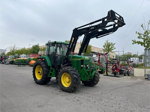 John Deere 7700