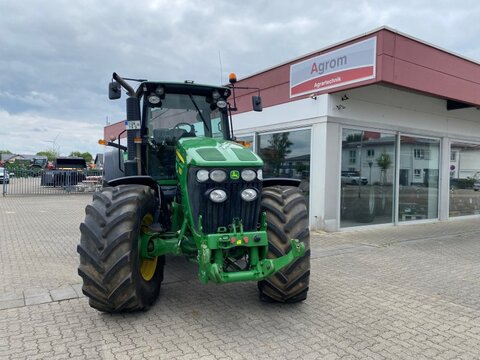 John Deere 7830