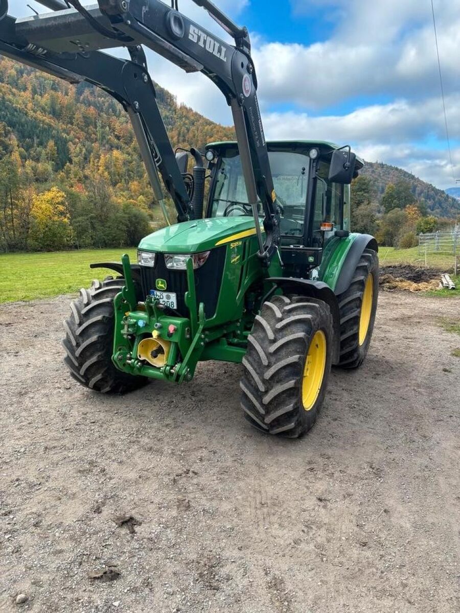 John Deere 5085M 3