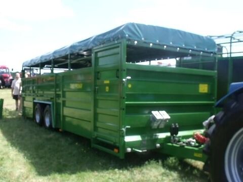 Pronar T 046/2 Viehanhänger hydraulisch absenkba 2