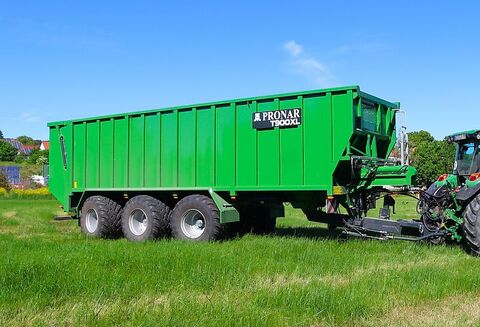 Pronar T 900 XL Abschiebewagen 34 to; 49 m³; 710/50R26,