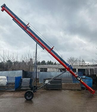 T 447/1 Überladeschnecke 8 m fahrbar 2