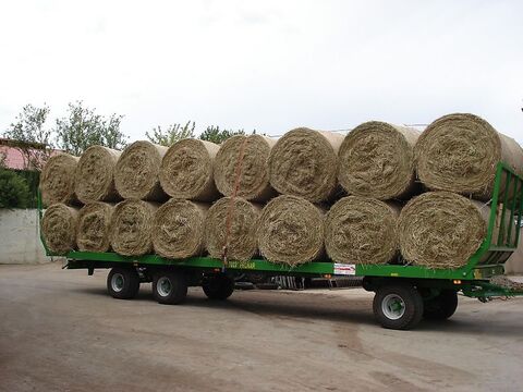 Pronar T 023 Ballenwagen 15 to 3