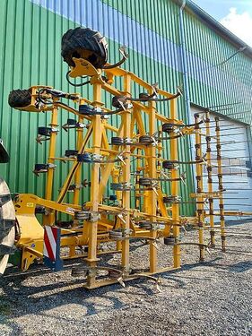 Biomulch Flachgrubber 6 m ohne Walze Angebaut Vo 2