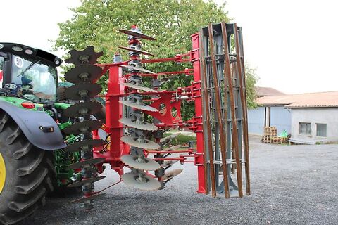 Unia Ares XL 4,5 Kurzscheibenegge 4,5 m Rohrstabwalze 3