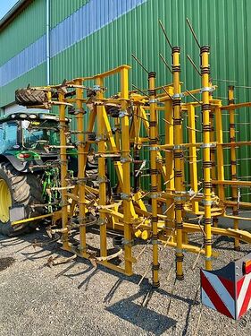 Biomulch Flachgrubber 6 m ohne Walze Angebaut Vo 3