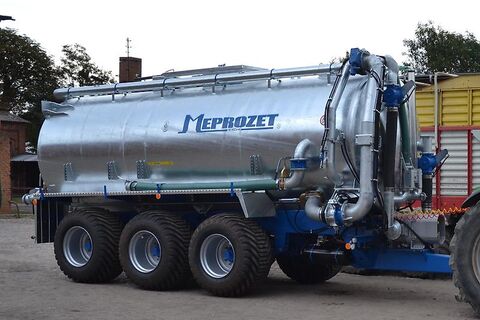 Meprozet PN 240 Güllefass 24.000 L Tridem 700/50-26,5