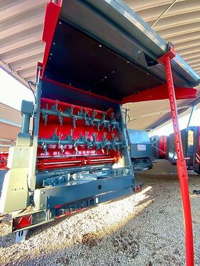 Unia Tytan 11 Premium Miststreuer 13,5 cbm Breitstreu 3