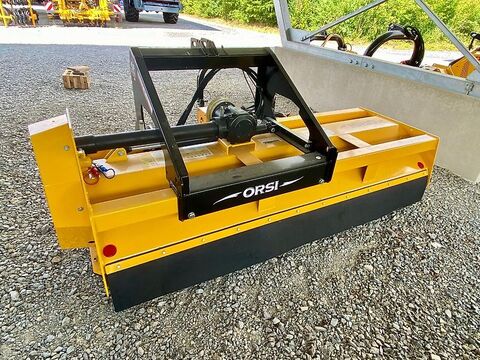Orsi WPS 2600 Heckmulcher mit Seitenverschiebung 2