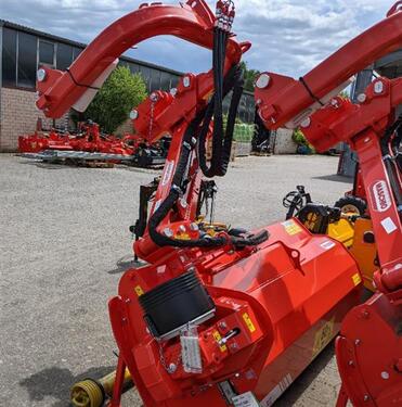Maschio Giraffa XL 210 SE