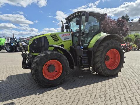 Claas AXION 810